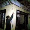 Rumah milik warga Karang Asem, kondisinya memprihatinkan.
